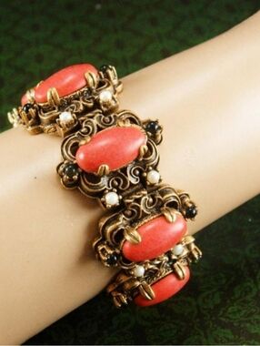RARE Vintage 80s Ann Taylor Heavy Bronze Coral Stone Double Lock Bracelet